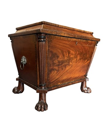 Lot 274 - GILLOWS - REGENCY EARLY 19TH CENTURY MAHOGANY SARCOPHAGUS CELLARETTE