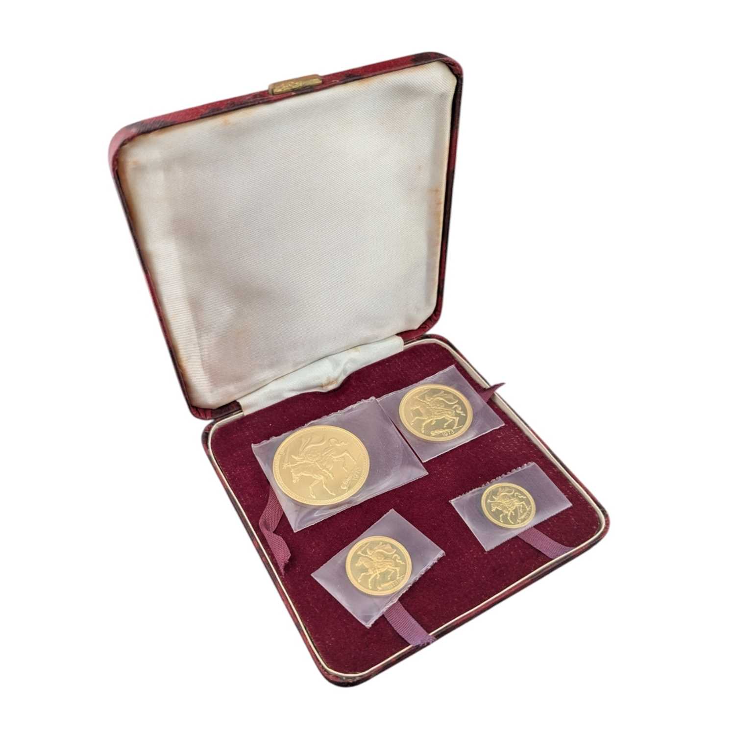 Lot 9 - 1973 ISLE OF MAN LEGAL TENDER GOLD COINS SET