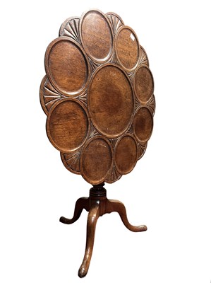 Lot 613 - MANNER OF CHIPPENDALE - GEORGE III 18TH CENTURY MAHOGANY TILT TOP SUPPER TABLE