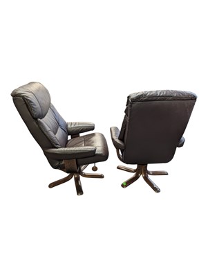 Lot 640 - PAIR OF CONTEMPORARY STRESSLESS LEATHER BROWN RECLINING ARMCHAIRS