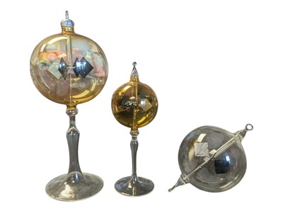 Lot 20 - SCIENTIFIC INSTRUMENTS - THREE LATE 19TH CENTURY CROOKES RADIOMETER SPHERES