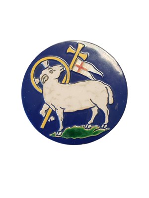 Lot 75 - EARLY 20TH CENTURY MINTON LAMB OF GOD TILE