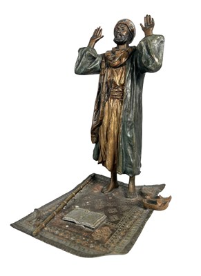 Lot 51 - AFTER FRANZ BERGMAN - PRAYING ARAB MAN ON CARPET - COLD PAINTED BRONZE FIGURE