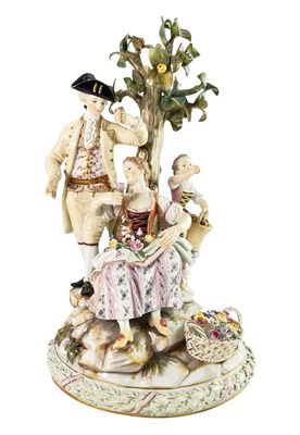 Lot 138 - MEISSEN GERMAN 19TH CENTURY HAND PAINTED PORCELAIN GROUP FIGURE OF APPLE PICKERS