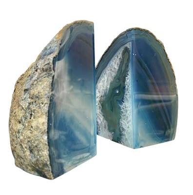 Lot 124 - PAIR OF ELECTRIC BLUE AGATE BOOKENDS