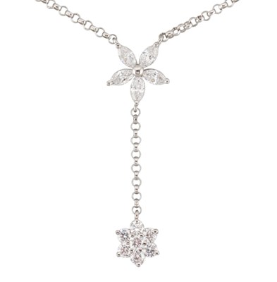 Lot 531 - HALLMARKED 14CT GOLD & CZ FLOWER PENDANT NECKLACE