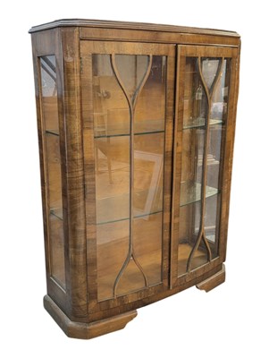 Lot 779 - EARLY 20TH CENTURY WALNUT DISPLAY CABINET