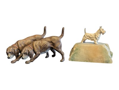 Lot 200 - EARLY 20TH CENTURY COLD PAINTED SPELTER BEAGLE DOGS SCULPTURE W/ TERRIER FIGURE