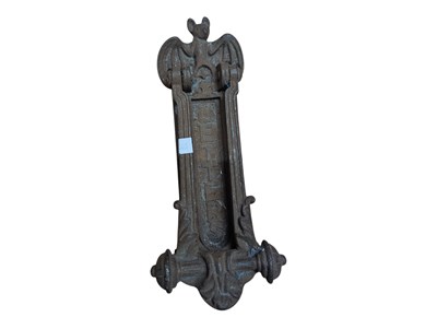 Lot 270 - EARLY 20TH CENTURY CAST IRON BAT DOOR KNOCKER