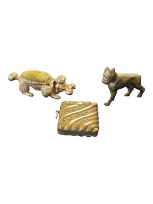 Lot 269 - EARLY 20TH CENTURY BRASS VESTA CASE & BRASS DOG