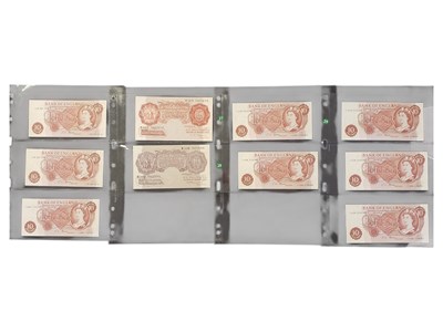 Lot 260 - 1966-69 SERIES C TEN SHILLINGS J S FFORDE SEQUENTIAL NOTE SET & OTHERS