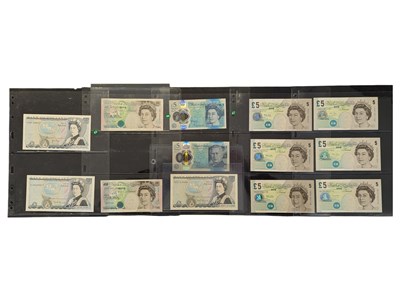 Lot 272 - COLLECTION OF BRITISH HISTORICAL & CURRENT FIVE POUND NOTES