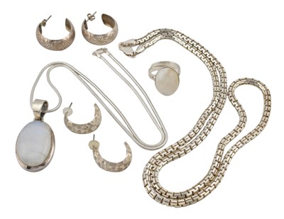 Lot 578 - COLLECTION OF SILVER JEWELLERY