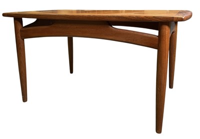 Lot 192 - VICTOR B WILKINS FOR G-PLAN FURNITURE - MID CENTURY BRASILIA COFFEE TABLE