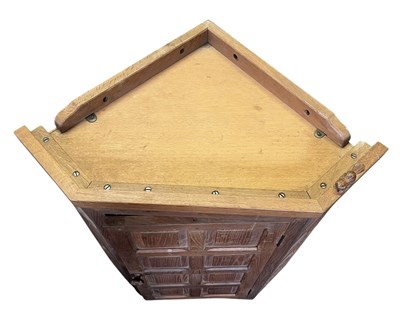 Lot 13 - BEAVERMAN - COLIN ALMACK & DAVID RICHARD GLEGG - ENGLISH OAK CORNER CUPBOARD