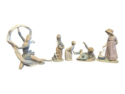 Lot 44 - COLLECTION OF LATE 20TH CENTURY LLADRO & NAO PORCELAIN FIGURES