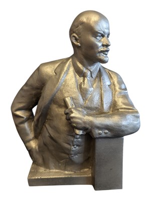 Lot 311 - LATE 20TH CENTURY MONUMENTSKULPTURA SOVIET-ERA SILUMIN BUST OF VLADIMIR LENIN