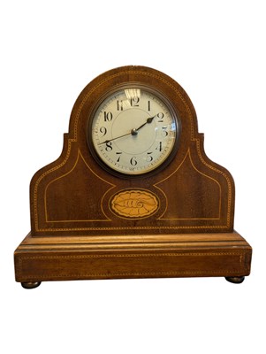 Lot 326 - EARLY 20TH CENTURY EDWARDIAN CIRCA 1900S INLAID MANTEL CLOCK