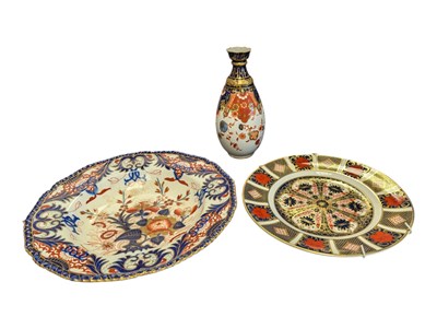 Lot 76 - ROYAL CROWN DERBY IMARI PATTERN VASE, PLATE, & BLOOR DERBY DISH