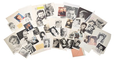 Lot 59 - BRITISH ACTORS - AUTOGRAPHS - LARGE COLLECTION