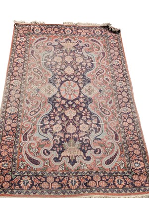 Lot 668 - LARGE TURKISH WOVEN WOOLLEN FLOOR CARPET RUG