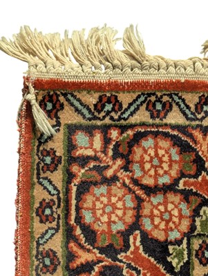 Lot 668 - LARGE TURKISH WOVEN WOOLLEN FLOOR CARPET RUG