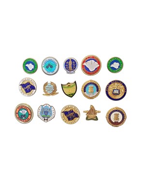 Lot 384 - COLLECTION OF VINTAGE BOWLING CLUB BADGES