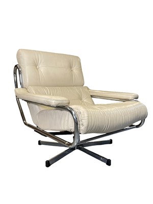 Lot 57 - TIM BATES X PIEFF - ALPHA MODEL - MID CENTURY 1970S LEATHER & CHROME SWIVEL CHAIR