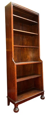 Lot 543 - ART DECO 20TH CENTURY OAK WOOD OPEN FRONT BOOKCASE