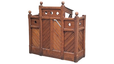 Lot 974 - EARLY 20TH CENTURY PITCH PINE GOTHIC LECTERN PULPIT STAND