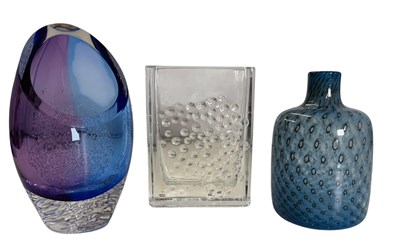 Lot 102 - SWEDISH GLASS - THREE RETRO MID CENTURY DESIGNER STUDIO ART GLASS VASES
